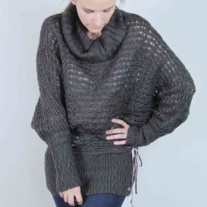 Comfortable drop shoulder open weave sweater M